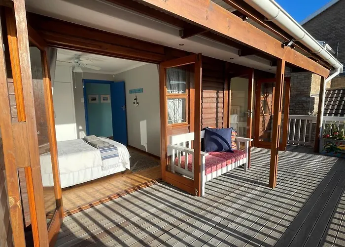 Happy Waves Holiday Home