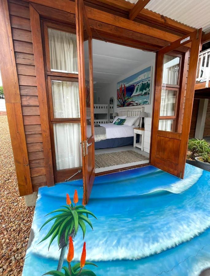 Happy Waves Jeffreys Bay